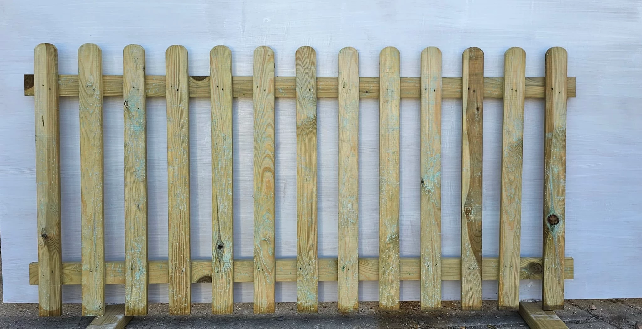 3ft Round Top Picket Fence Panel (1800 x 900mm)